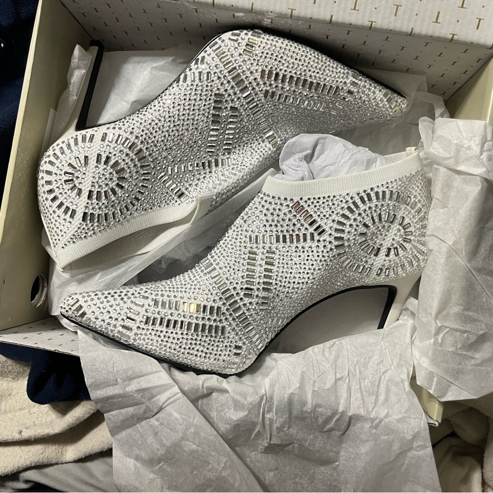 Thalia Sodi White Embellished Heels